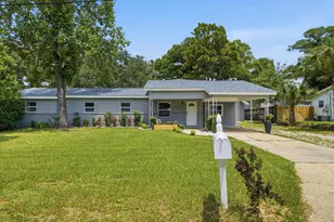 390 Davenport Ave, Valparaiso, FL 32580 - Photo 11