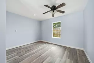 390 Davenport Ave, Valparaiso, FL 32580 - Photo 59