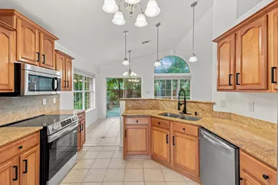 13321 Paradise Beach Place, Pensacola, FL 32506 - Photo 9