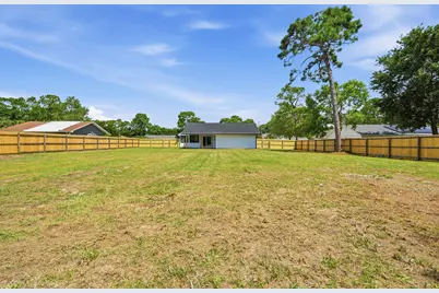 6817 Liberty Street, Navarre, FL 32566 - Photo 37