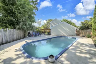 424 NW Village Ct, Fort Walton Beach, FL 32548 - Photo 45