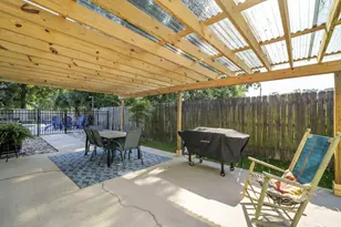 424 NW Village Ct, Fort Walton Beach, FL 32548 - Photo 5