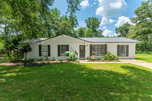 6118 Buck Ward Rd, Baker, FL 32531 - Photo 1