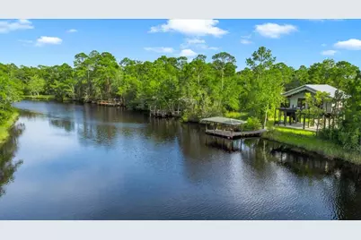 8536 Kingsley Place, Navarre, FL 32566 - Photo 3