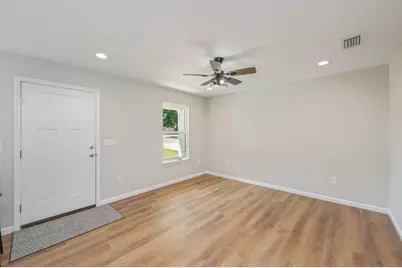 399 E Railroad Avenue, Crestview, FL 32539 - Photo 5