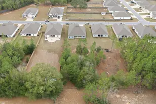 2452 Dakota Wy, Crestview, FL 32536 - Photo 3