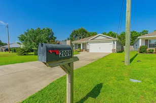 2009 Presidio St, Navarre, FL 32566 - Photo 31