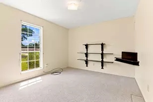102 NW Cape Dr, Fort Walton Beach, FL 32548 - Photo 27