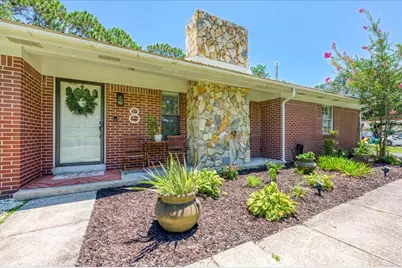 8 Longwood Drive, Shalimar, FL 32579 - Photo 1