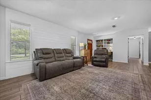 8 Longwood Dr, Shalimar, FL 32579 - Photo 7