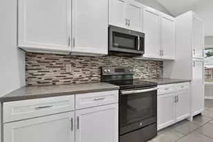 2487 Heritage Cir, Navarre, FL 32566 - Photo 25