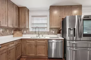 521 W Juniper Ave, Defuniak Springs, FL 32433 - Photo 9