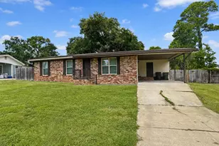309 NW Cecelia Dr, Fort Walton Beach, FL 32548 - Photo 3
