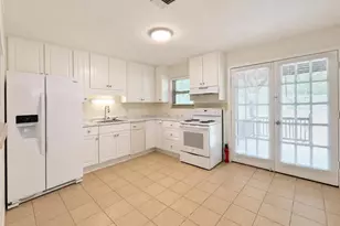 309 NW Cecelia Dr, Fort Walton Beach, FL 32548 - Photo 5