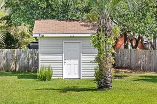 6886 Fernandina Rd, Navarre, FL 32566 - Photo 43