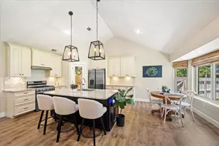 6886 Fernandina Rd, Navarre, FL 32566 - Photo 15