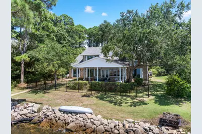 6728 E Bay Boulevard, Navarre, FL 32566 - Photo 1