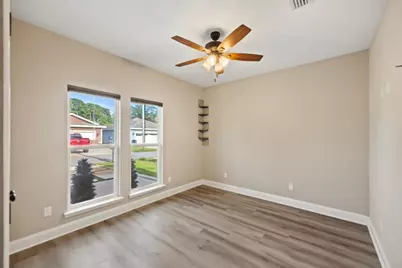 2139 Nina Street, Navarre, FL 32566 - Photo 11