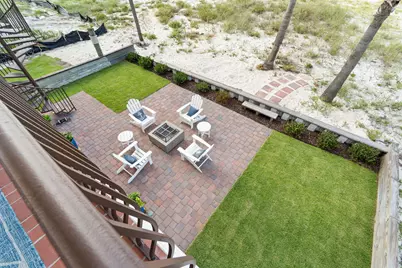 7303 Spinnaker Court, Navarre, FL 32566 - Photo 11