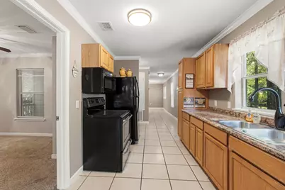 120 N Davis Lane, Defuniak Springs, FL 32433 - Photo 5