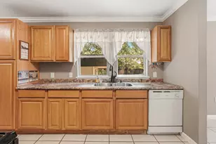 120 N Davis Ln, Defuniak Springs, FL 32433 - Photo 3