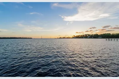 7107 Wells Avenue, Navarre, FL 32566 - Photo 33