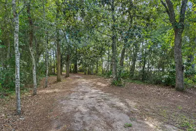 7107 Wells Avenue, Navarre, FL 32566 - Photo 15