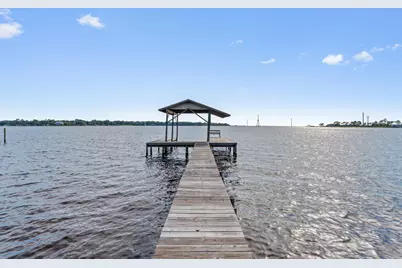 7107 Wells Avenue, Navarre, FL 32566 - Photo 9