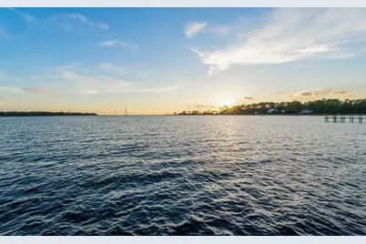 7107 Wells Avenue, Navarre, FL 32566 - Photo 31