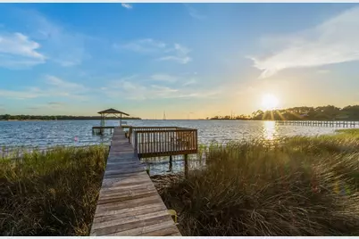 7107 Wells Avenue, Navarre, FL 32566 - Photo 7