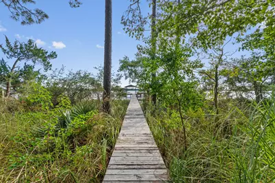 7107 Wells Avenue, Navarre, FL 32566 - Photo 21