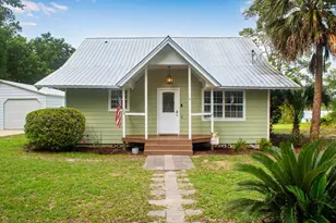 4 Engelbrecht Rd, Defuniak Springs, FL 32433 - Photo 1