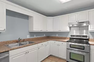 2738 Beacon Ct, Navarre, FL 32566 - Photo 15