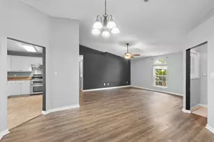 2738 Beacon Ct, Navarre, FL 32566 - Photo 11