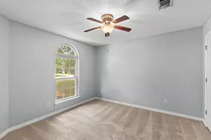 2738 Beacon Ct, Navarre, FL 32566 - Photo 17