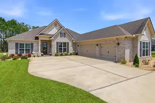 190 Tournament Ln, Freeport, FL 32439 - Photo 1