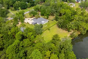 930 Sioux Cir, Crestview, FL 32536 - Photo 37