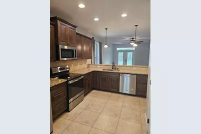 923B NW Central Avenue, Fort Walton Beach, FL 32547 - Photo 9
