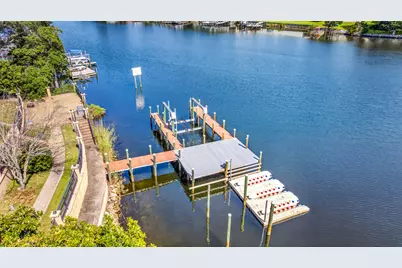 781 Boulevard Of The Champions, Shalimar, FL 32579 - Photo 11