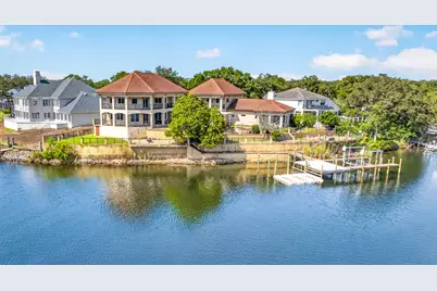 781 Boulevard Of The Champions, Shalimar, FL 32579 - Photo 15
