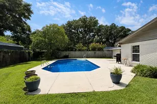124 NW Sotir St, Fort Walton Beach, FL 32548 - Photo 47