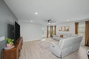 615 Champ Trl, Crestview, FL 32539 - Photo 15