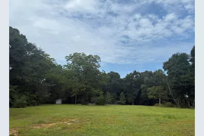 423 E Tedder Road, Defuniak Springs, FL 32433 - Photo 1