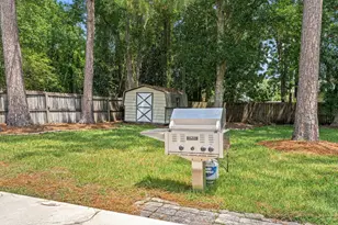 921 Nutmeg Ave, Niceville, FL 32578 - Photo 31