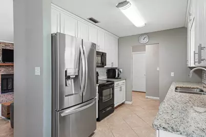 921 Nutmeg Avenue, Niceville, FL 32578 - Photo 13