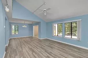 1000 Bay Dr, Niceville, FL 32578 - Photo 9