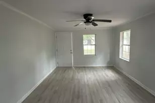 630 Bailey Dr, Niceville, FL 32578 - Photo 3