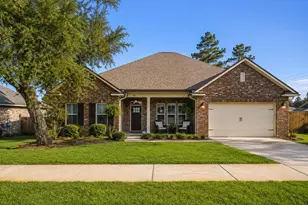 900 Tadpole Ave, Niceville, FL 32578 - Photo 1