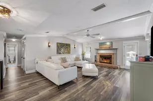 805 N Lakeside Dr, Destin, FL 32541 - Photo 9