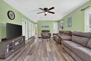 227 SW Coral Dr, Fort Walton Beach, FL 32548 - Photo 13